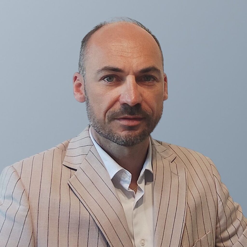 Rafał Pasterczyk (RP CONSULTING): marketing b2b, eksport, dotacje UE -Inteligentny-Rozwoj.com.pl